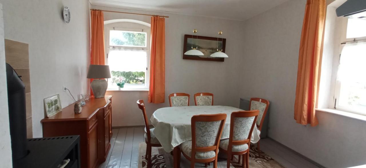 Ok Ferien - Altes Bahnhaus Appartement Muldenhammer Buitenkant foto